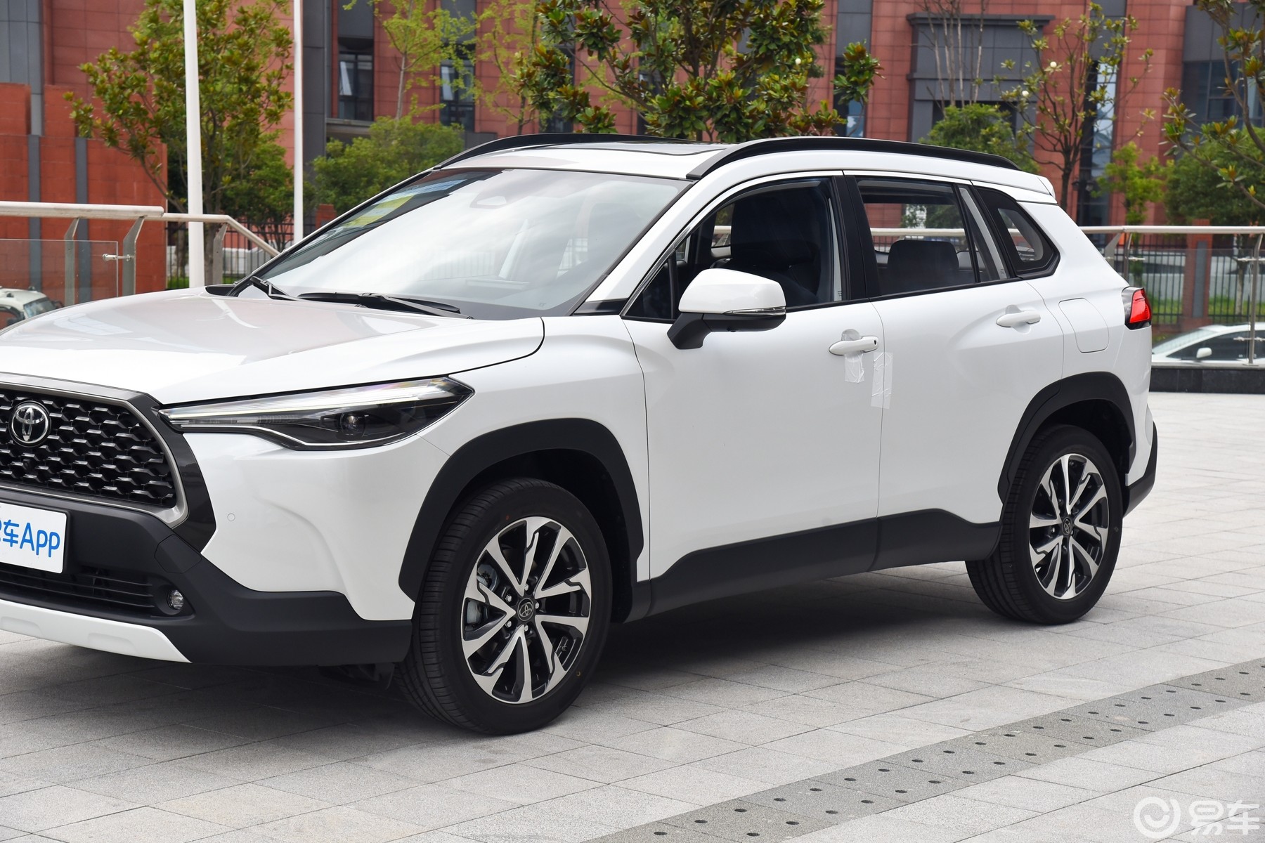 Toyota Corolla Cross 2025MY 1.8L Intelligent Hybrid Twin-Engine Pioneer Edition